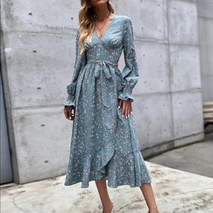 XL Shein Blue Floral Midi Dress Never Worn!